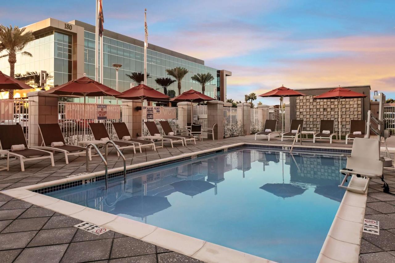 Hilton Garden Inn Chandler Downtown Екстер'єр фото