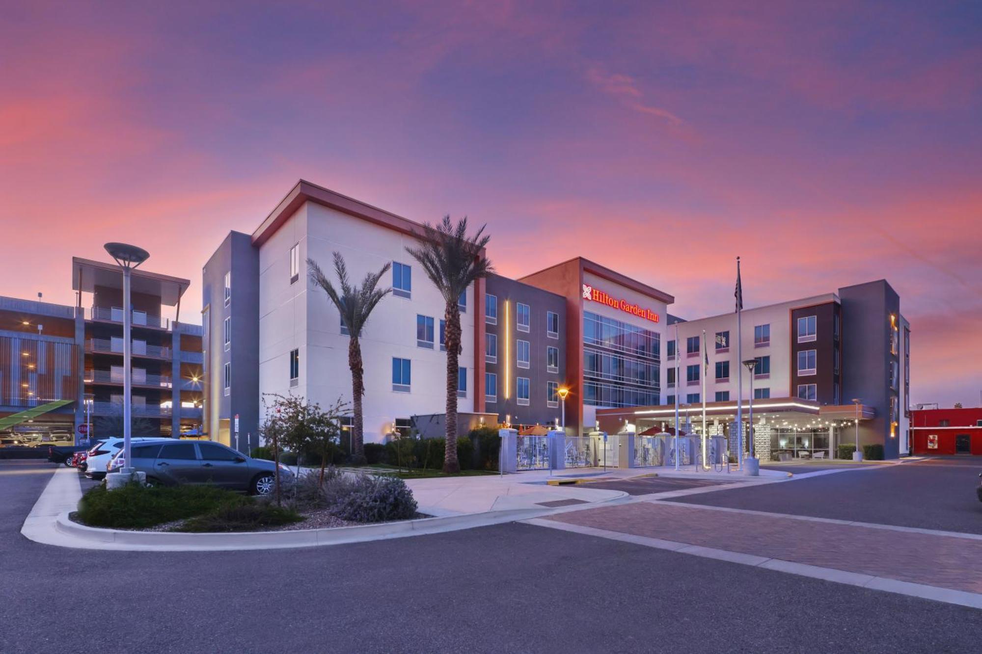 Hilton Garden Inn Chandler Downtown Екстер'єр фото
