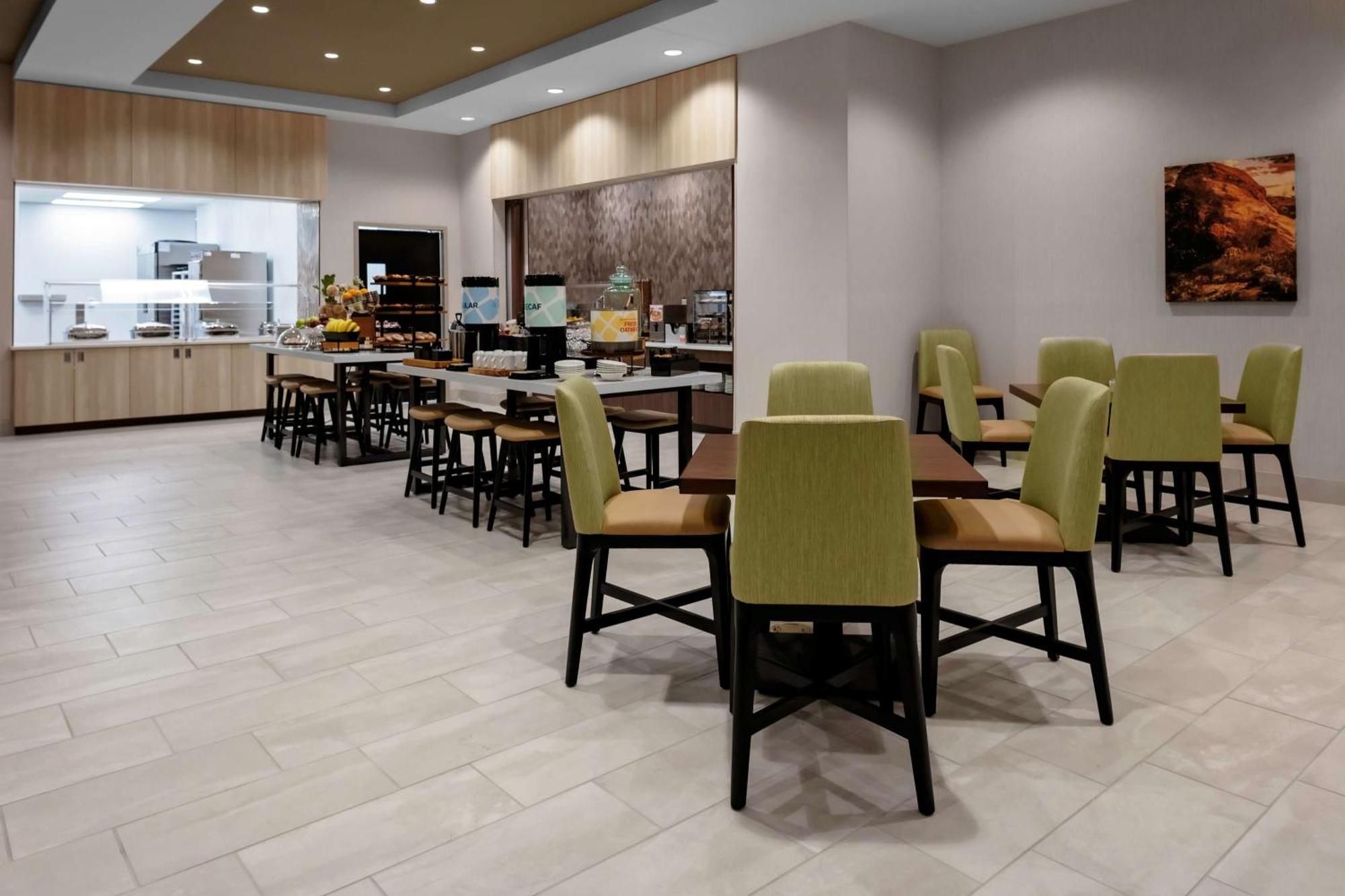 Hilton Garden Inn Chandler Downtown Екстер'єр фото