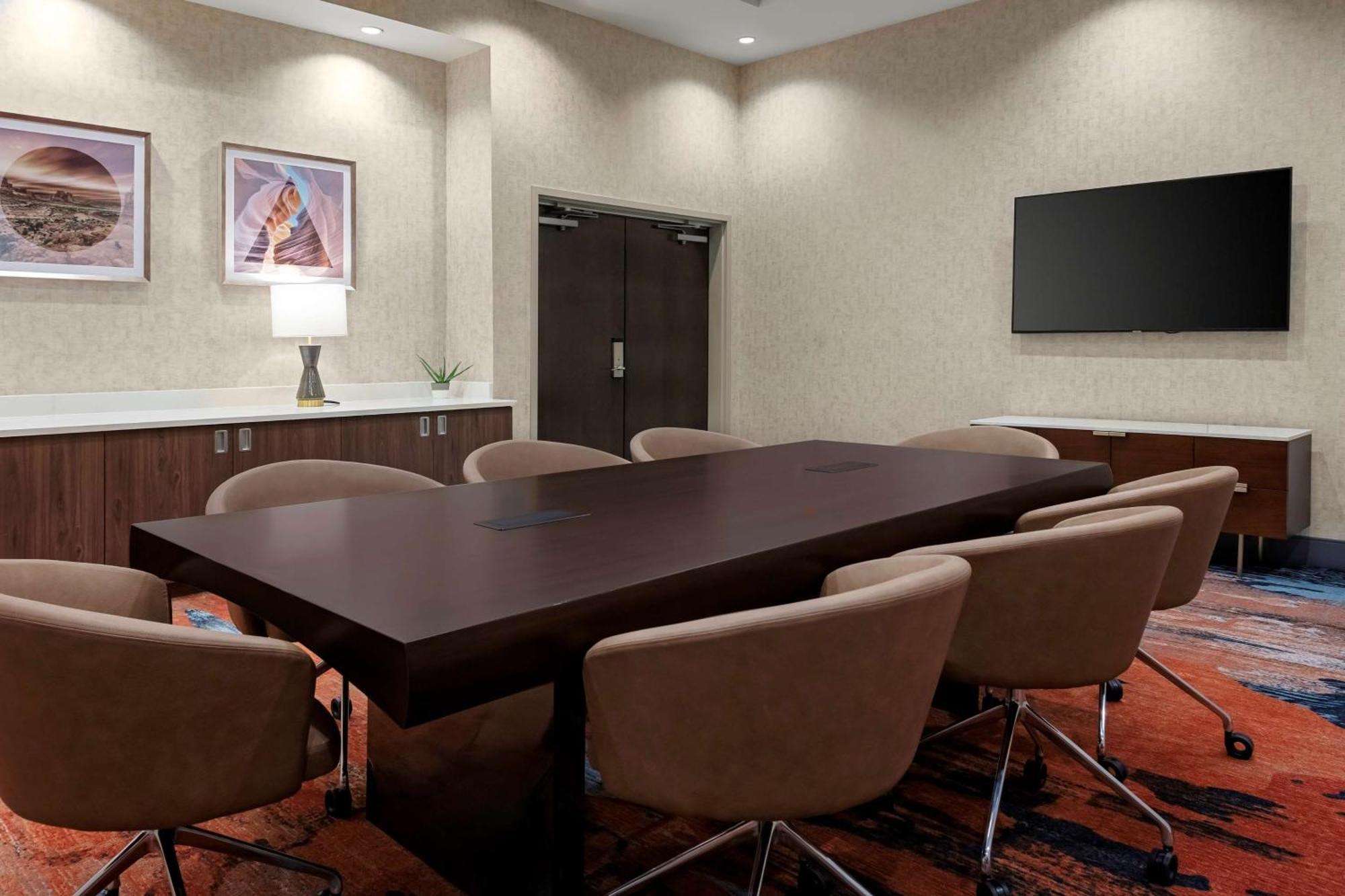 Hilton Garden Inn Chandler Downtown Екстер'єр фото
